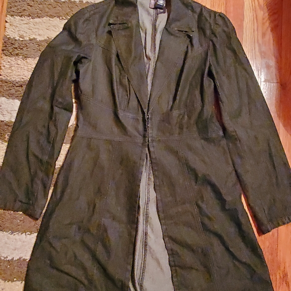 Jean Jacket - Picture 1 of 7